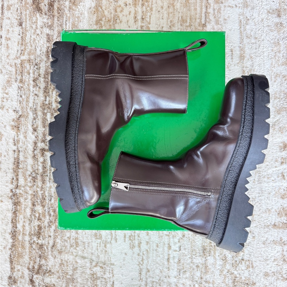 Bottega Veneta Side-Zip Boots in Dark Brown